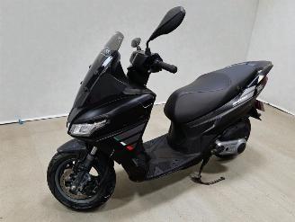 Aprilia  SXR picture 12