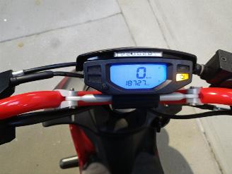 Peugeot  STREET ZONE picture 2