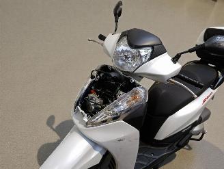 Honda  SH A picture 8