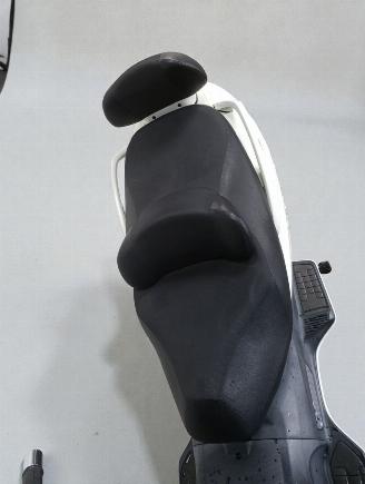 Suzuki  BURGMAN picture 4