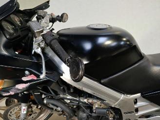 Honda VFR 750 F picture 9