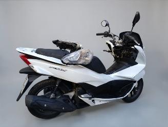 Honda  PCX picture 4