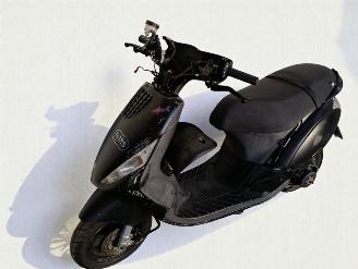 Piaggio  ZIP picture 3