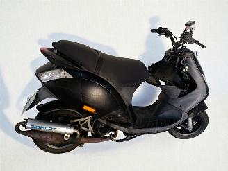 Piaggio  ZIP picture 5
