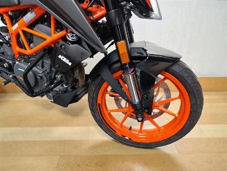 KTM 390 Duke  picture 14