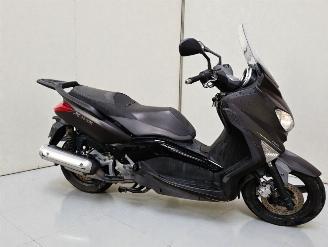 Yamaha XMAX  picture 1