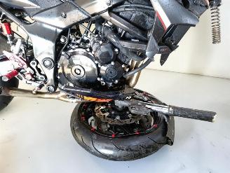 Suzuki GS 750 R picture 17