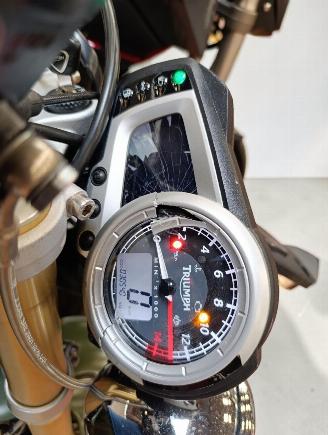 Triumph Street Triple  picture 4