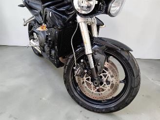 Triumph Street Triple 660 S picture 5