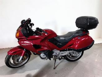 Honda NT 650  picture 3