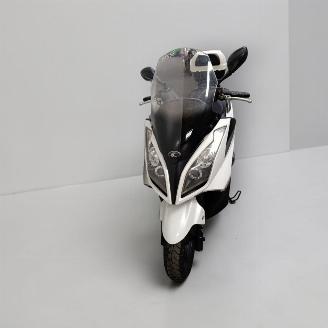 Kymco  DINK STREET picture 4