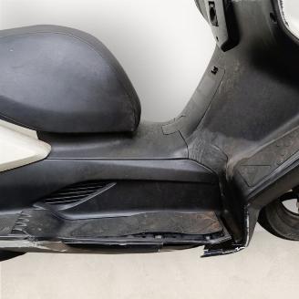 Kymco  DINK STREET picture 17