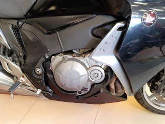 Honda VFR 1200  picture 10