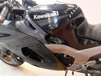 Kawasaki ZZ - R 1100  picture 6