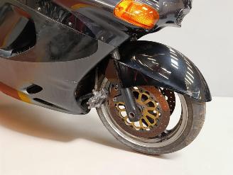Kawasaki ZZ - R 1100  picture 14
