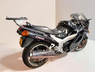 Kawasaki ZZ - R 1100  picture 10