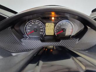 Suzuki  BURGMAN picture 2