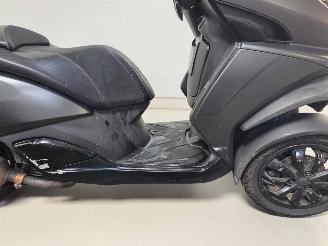 Peugeot  METROPOLIS picture 7