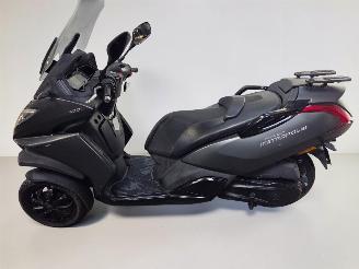 Peugeot  METROPOLIS picture 3