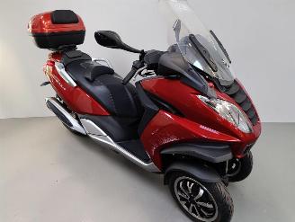 Peugeot  METROPOLIS picture 18