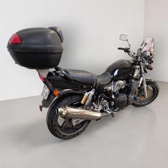 Suzuki GSX 750 INAZUMA picture 18