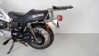 Yamaha SR 125  picture 4