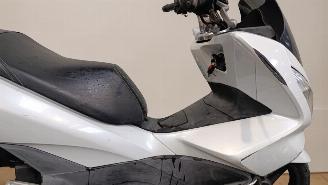 Honda  PCX picture 14