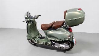 Piaggio  LXV VESPA picture 9