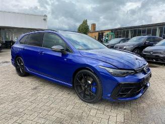 Damaged car Volkswagen Golf R Variant 4Motion *KAM - AHK - NAV - PANO* 2025/4