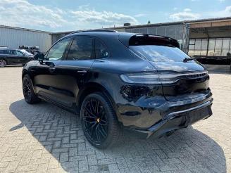 Damaged car Porsche Macan GTS *PANO - KAM - NAV - BOSE* 2024/2