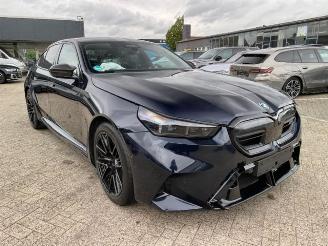 BMW M5 *HEAD-UP - KERAMIK - CARBON-PAKET -B&W* picture 5