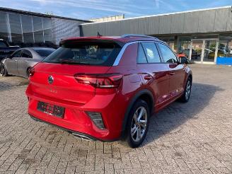 damaged passenger cars Volkswagen T-Roc 1.5 TSI DSG R-Line * KAM - NAV - PANO * 2022/9