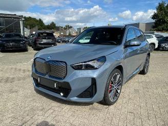 Vaurioauto  passenger cars BMW iX1 eDrive20 M Sport Pro * KAM - HUD - NAV -AHK* 2025/4
