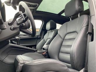 Porsche Macan S *CHRONO - PANO - BOSE - LUFTFEDER* picture 22