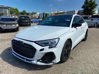 Audi A3 Limousine 30 TFSI S line *PANO - NAVI - KAM* picture 5