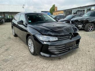 Vaurioauto  passenger cars Volkswagen Passat Variant Business 1.5 TSI eHybrid 2025/3