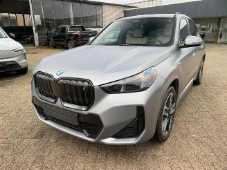 skadebil auto BMW iX1 xDrive30 M Sport * KAM - PANO - NAV * 2023/11
