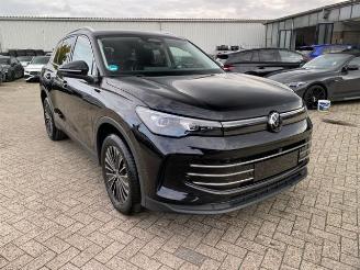 skadebil auto Volkswagen Tiguan 1.5 TSI eHybrid Elegance *NAVI - KAM* 2024/12