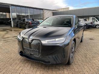 BMW iX 40 xDrive *HEAD-UP - AHK - KAM - NAVI* picture 1