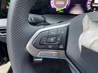 Volkswagen Golf Variant 1.5 eTSI DSG R-Line Black Style picture 20