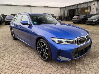 BMW 3-serie 0e Touring M Sport *PANO - HEAD-UP - 60 KAM* picture 1