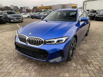 BMW 3-serie 0e Touring M Sport *PANO - HEAD-UP - 60 KAM* picture 11