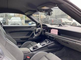 Porsche 911 Carrera 4 GTS T-Hybrid Cabrio *BURMESTER* picture 17