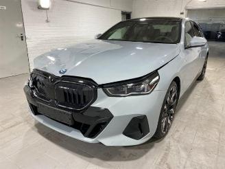skadebil auto BMW i5 eDrive40 M Sport* HUD - KAM - PANO - AHK* 2023/8