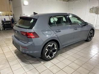 Volkswagen Golf 1.5 TSI R-Line picture 3