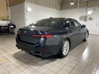 damaged passenger cars BMW i5 eDrive40 M Sport Pro HUD/360/H&K/NAVI 2024/9