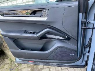 Porsche Cayenne E-Hybrid Coupe CHRONO/PANO/HUD/360/BOSE picture 20