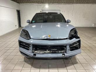Porsche Cayenne E-Hybrid Coupe CHRONO/PANO/HUD/360/BOSE picture 5