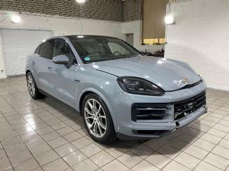Voiture accidenté Porsche Cayenne E-Hybrid Coupe CHRONO/PANO/HUD/360/BOSE 2024/12