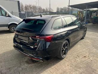 Voiture accidenté Skoda Octavia RS Combi 2.0 TDI HUD/STANDHZG/KAM/NAVI 2023/5